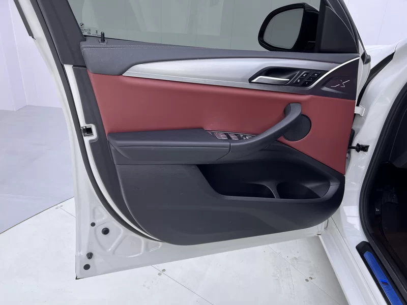BMW X4 M40i 2024 #18 BMW X4 M40i 2024 immagine di auto #18