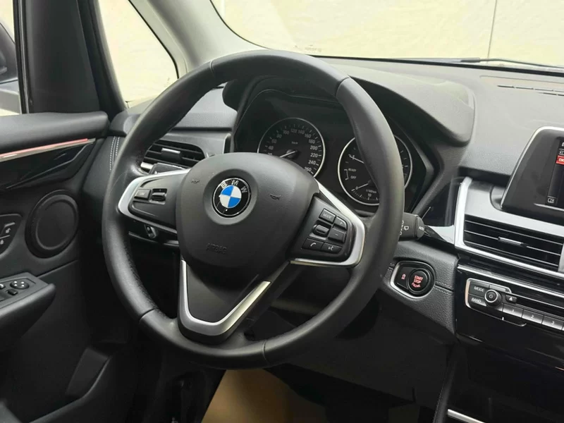 BMW 2 Series Tourer (Imported) 2017 #18 BMW 2 Series Tourer (Imported) 2017 car image #18