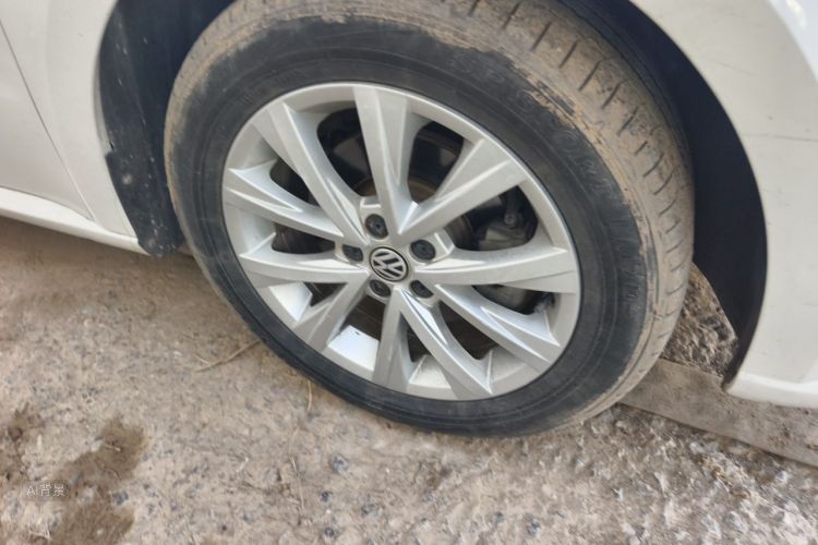 Volkswagen Lavida 2017 car image #9