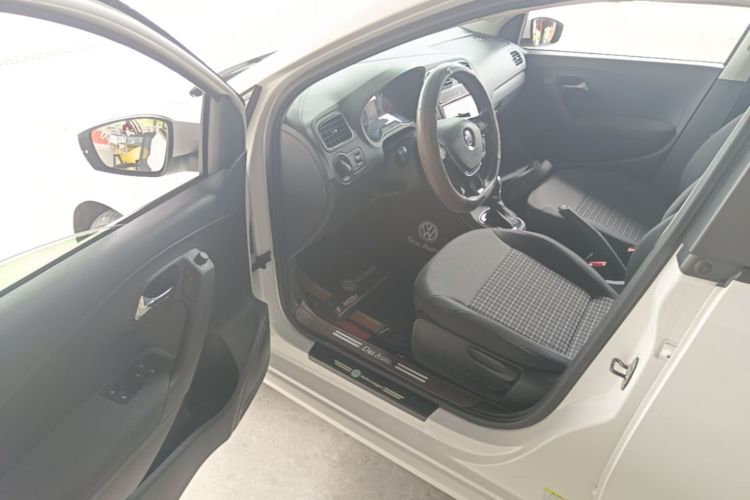 Volkswagen Polo 2018 #16 Volkswagen Polo 2018 car image #16