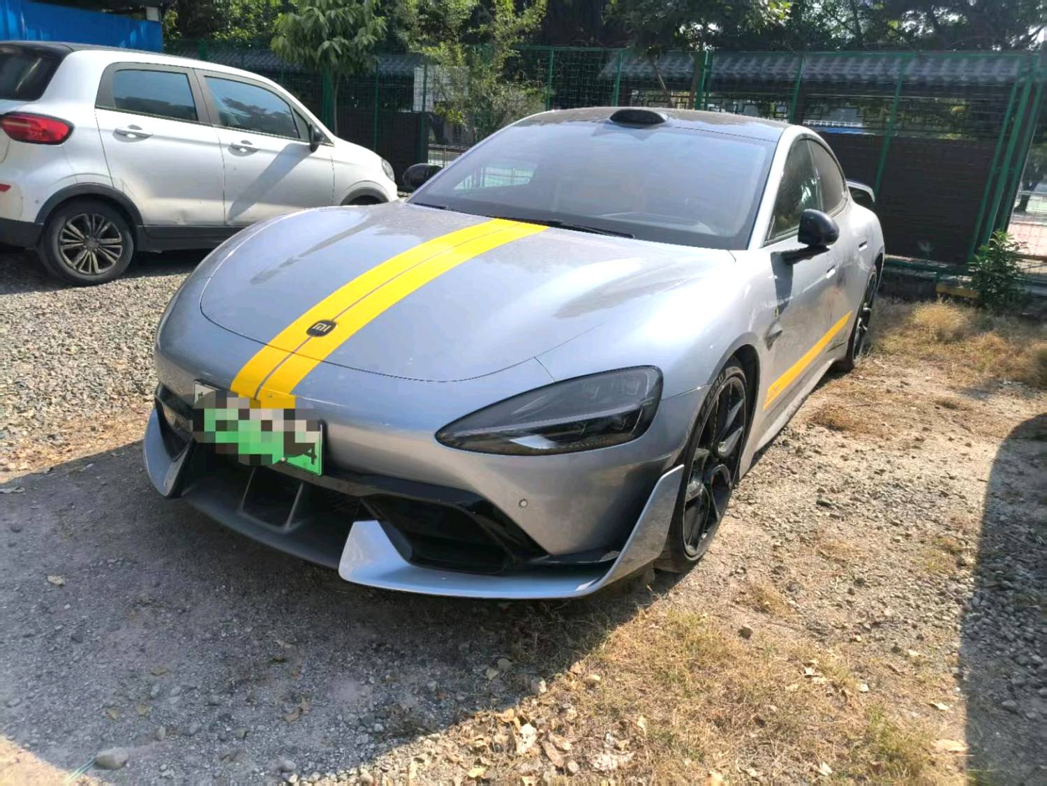 MI SU7 Ultra 2025 MI SU7 Ultra 2025 car image