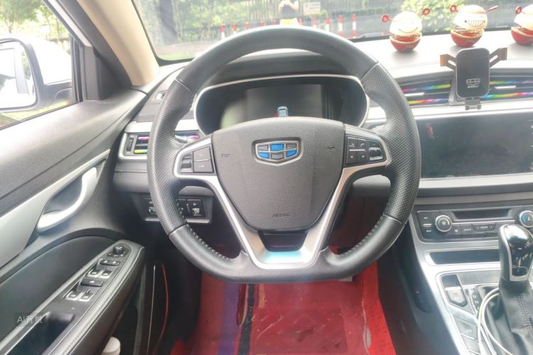 GEELY Emgrand 2018 car image #12