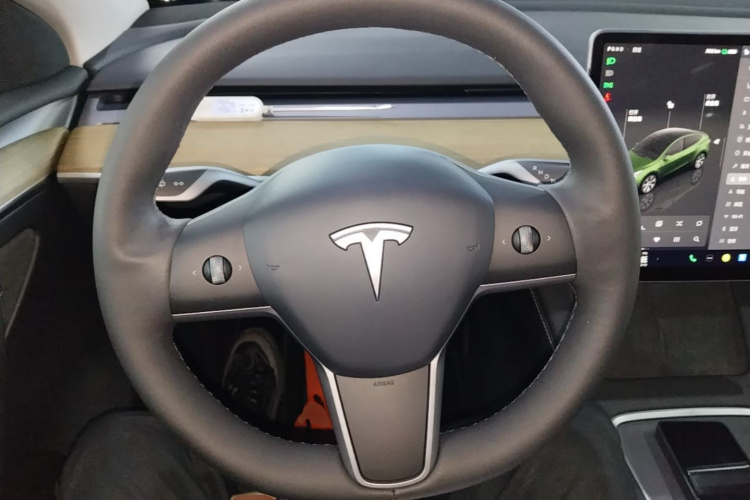 Tesla Model Y 2022 #11 Tesla Model Y 2022 car image #11