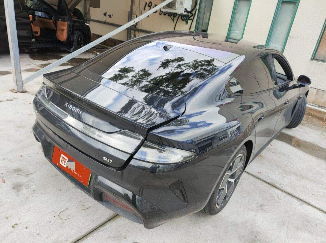 MI SU7 2025 MI SU7 2025 car image