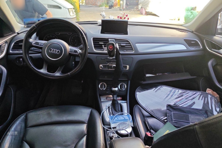 Audi Q3 2015 immagine di auto #11