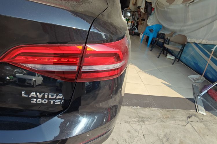 Volkswagen Lavida 2018 car image #8