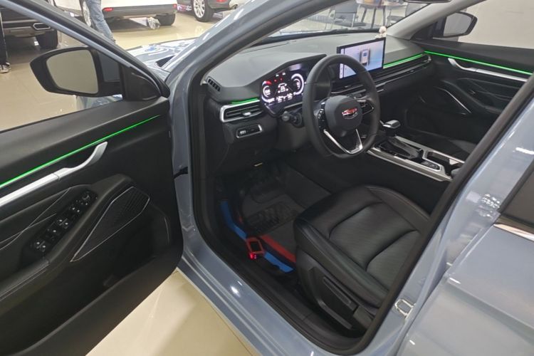 GEELY Emgrand 2023 #16 GEELY Emgrand 2023 car image #16