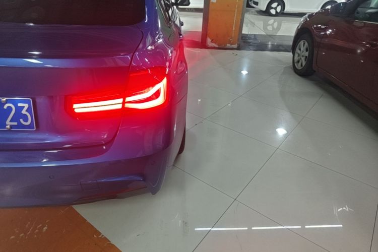 BMW 3 Series 2017 car image #8