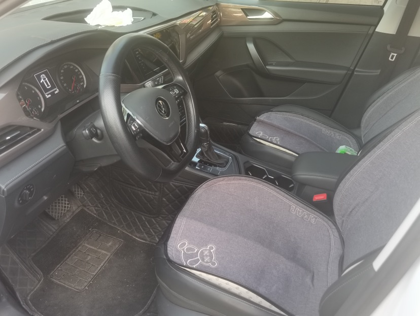 Volkswagen Tharu 2021 car image #3