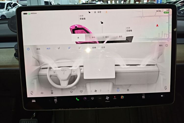 Tesla Model Y 2023 #17 Tesla Model Y 2023 car image #17