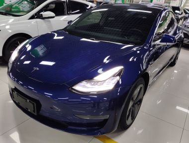Tesla Model 3 2020 car image 