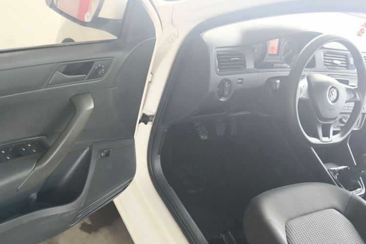 Volkswagen Santana 2017 #12 Volkswagen Santana 2017 car image #12