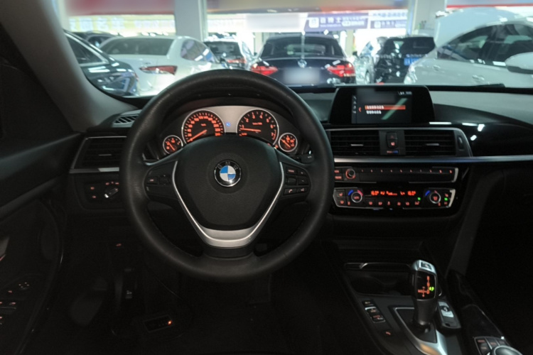 BMW 3 Series GT 2019 #11 BMW 3 Series GT 2019 car image #11