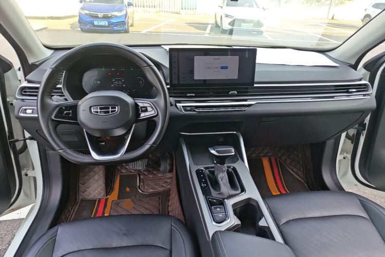 GEELY Emgrand 2023 car image #10