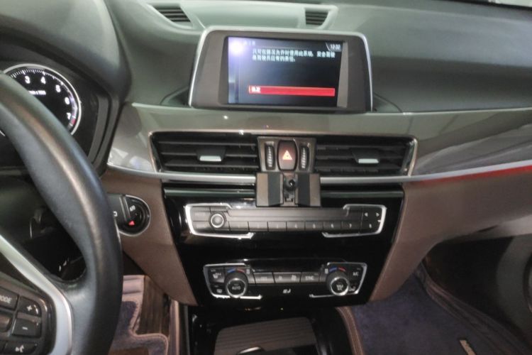 BMW X1 2018 #15 BMW X1 2018 car image #15