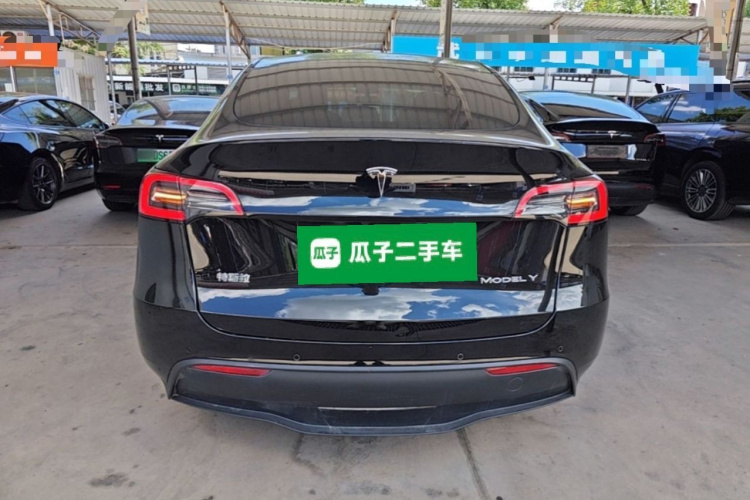 Tesla Model Y 2021 #4 Tesla Model Y 2021 car image #4