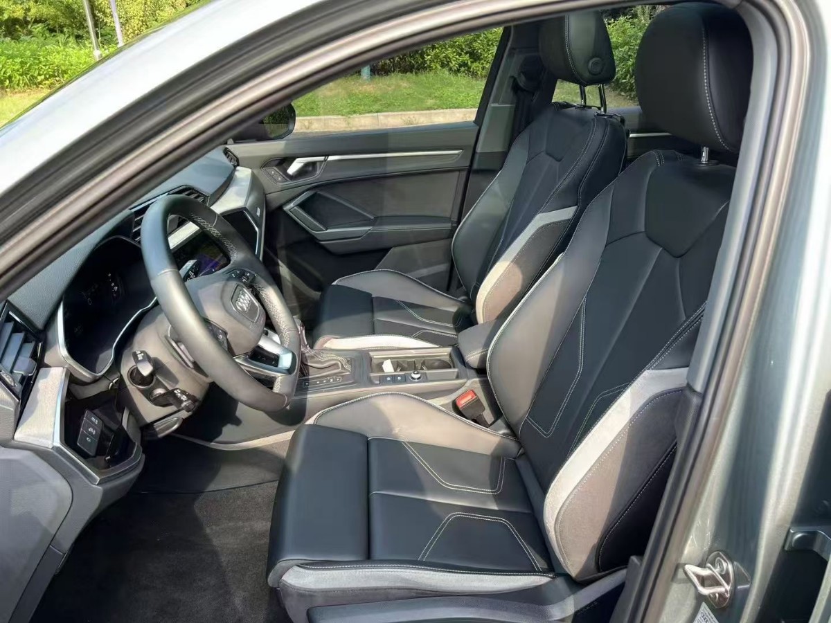 Audi Q3 2023 immagine di auto #4