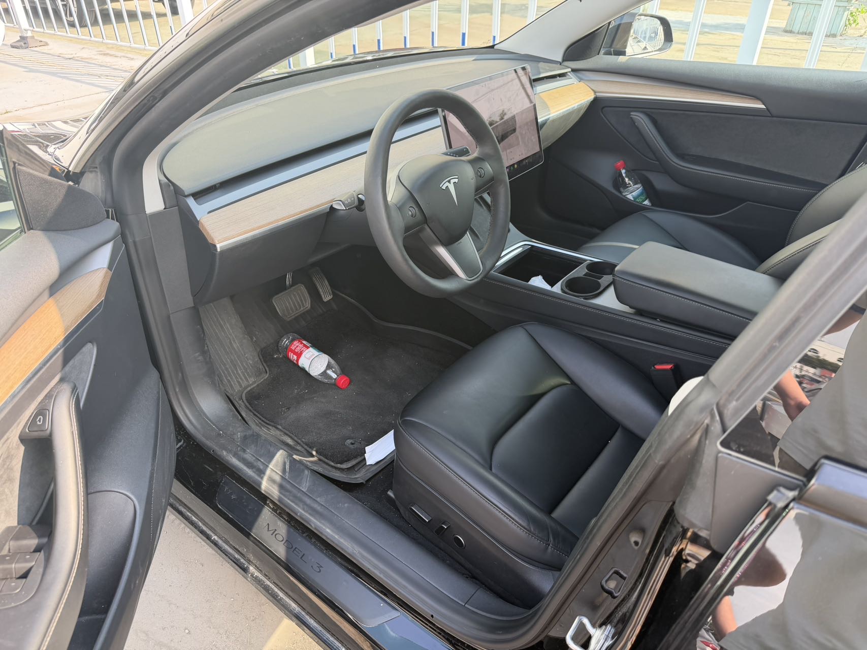 Tesla Model 3 2022 car image #7