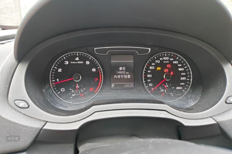 Audi Q3 2018 #13 Audi Q3 2018 car image #13
