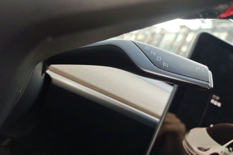 Tesla Model 3 2021 car image #14