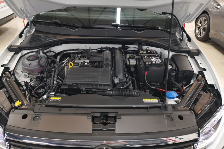 Volkswagen Bora 2025 car image #22