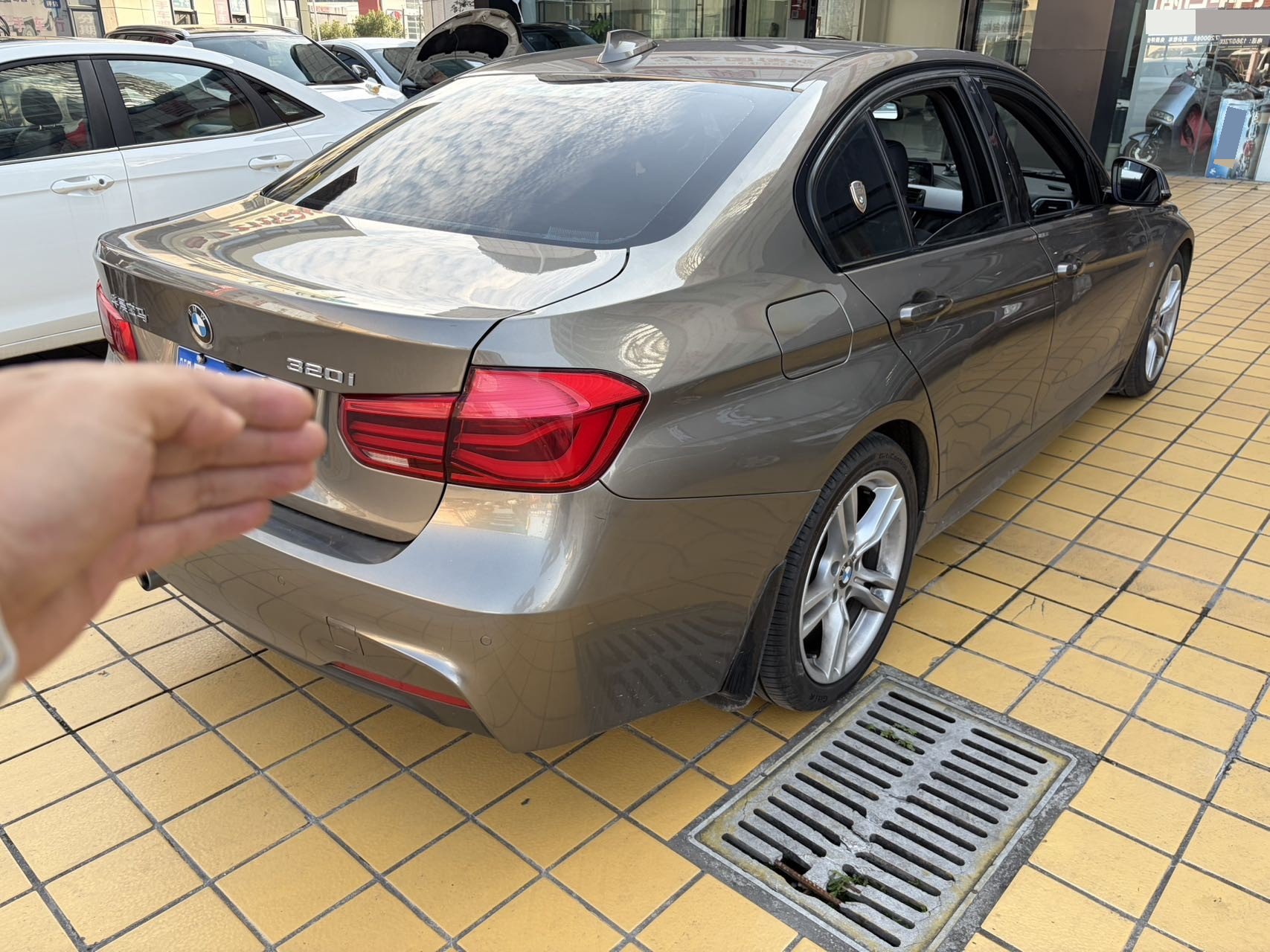 BMW 3 Series 2018 #4 BMW 3 Series 2018 car image #4