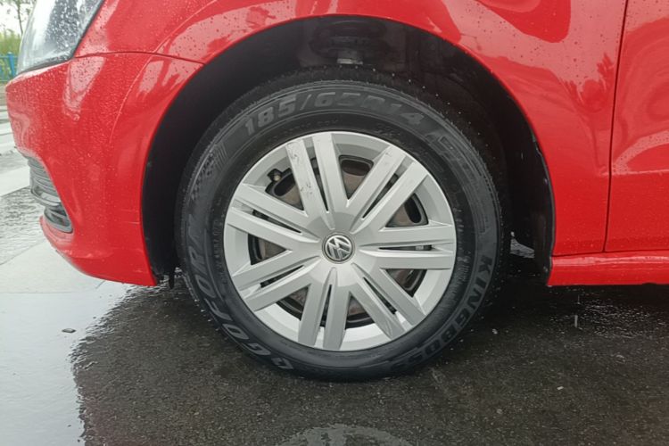 Volkswagen Polo 2018 car image #9