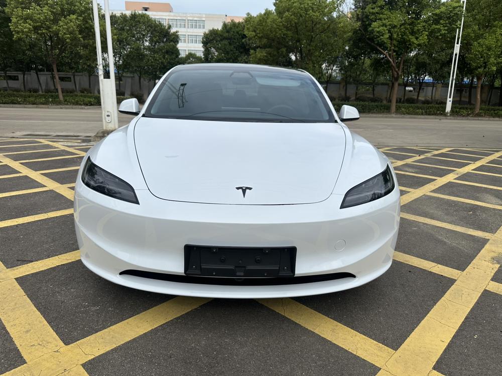 Tesla Model 3 2026 #2 Tesla Model 3 2026 изображение автомобиля #2
