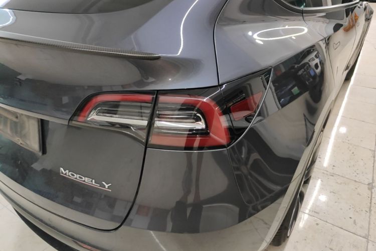 Tesla Model Y 2021 #8 Tesla Model Y 2021 car image #8