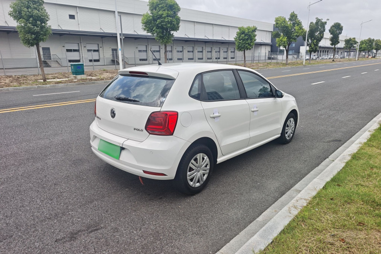 Volkswagen Polo 2016 #10 Volkswagen Polo 2016 car image #10
