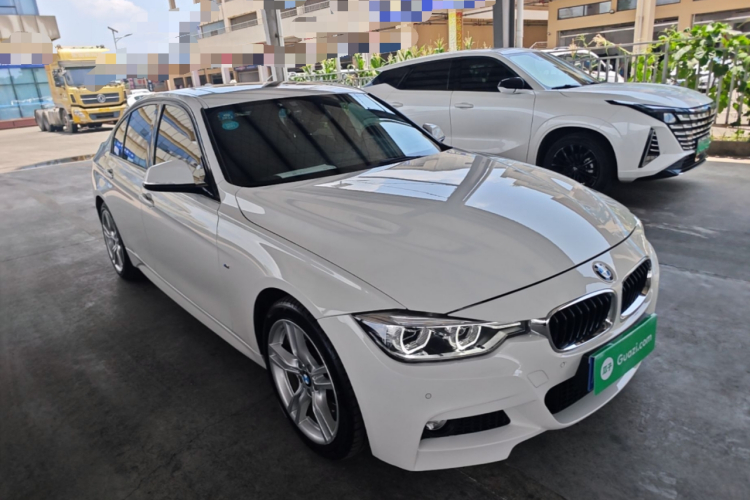 BMW 3 Series 2018 #4 BMW 3 Series 2018 car image #4