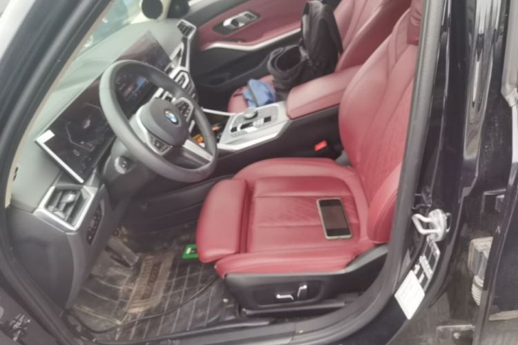 BMW 3 Series 2023 car image #15