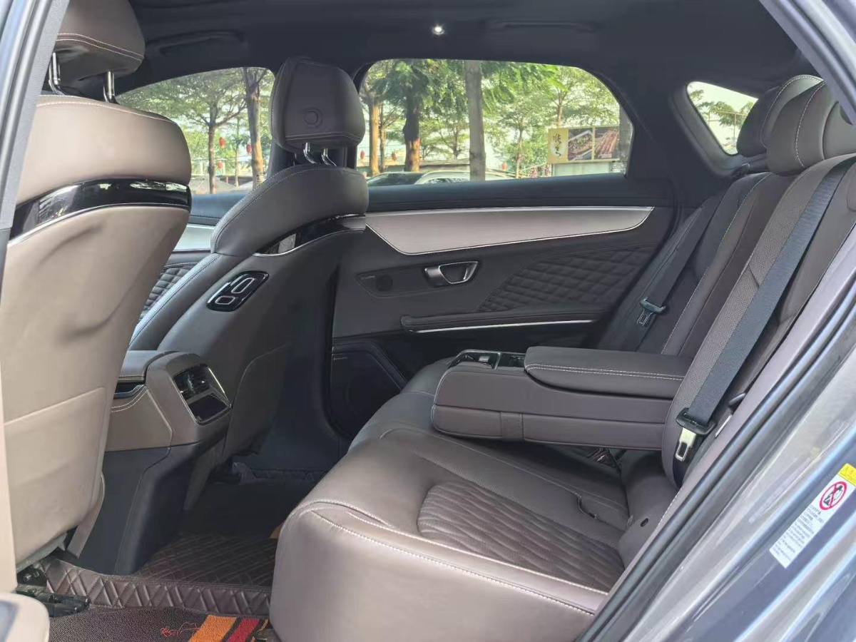 BYD Han 2024 car image #6