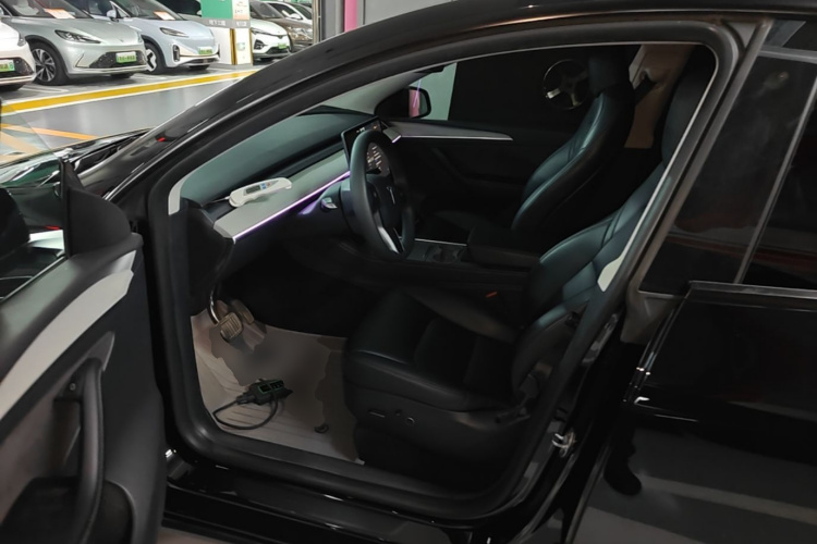 Tesla Model Y 2023 #15 Tesla Model Y 2023 immagine di auto #15