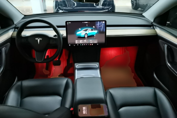 Tesla Model Y 2023 #11 Tesla Model Y 2023 car image #11