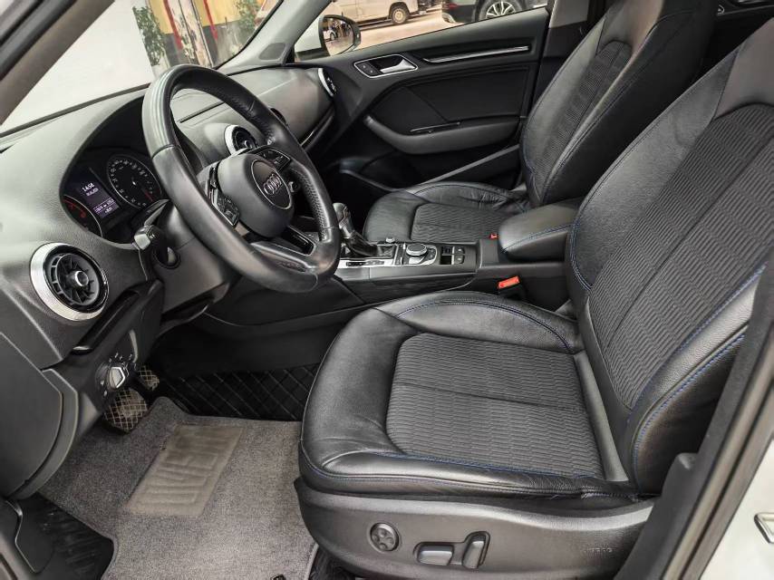 Audi A3 2018 car image #7