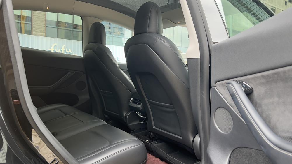 Tesla Model Y 2021 #24 Tesla Model Y 2021 car image #24