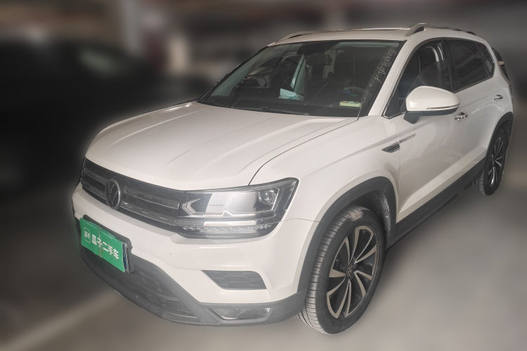 Volkswagen Tharu 2021 car image #2