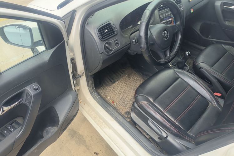 Volkswagen Polo 2017 #16 Volkswagen Polo 2017 car image #16