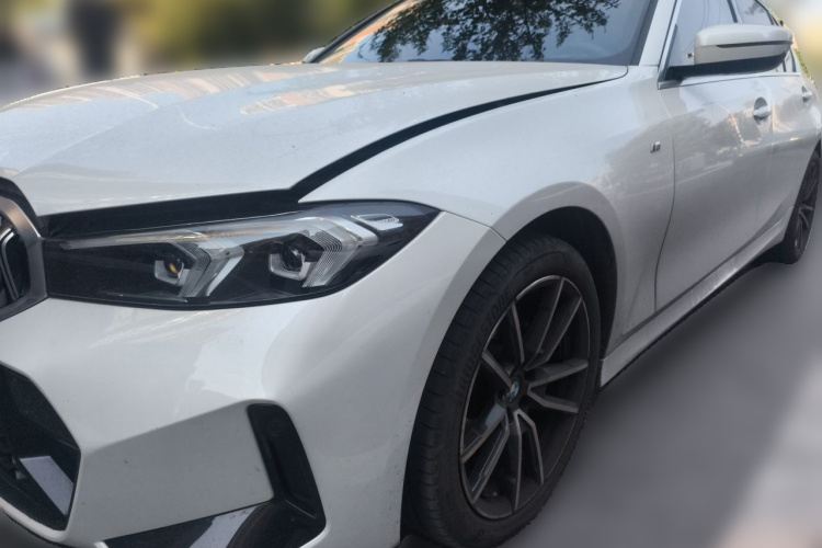 BMW 3 Series 2023 #2 BMW 3 Series 2023 car image #2