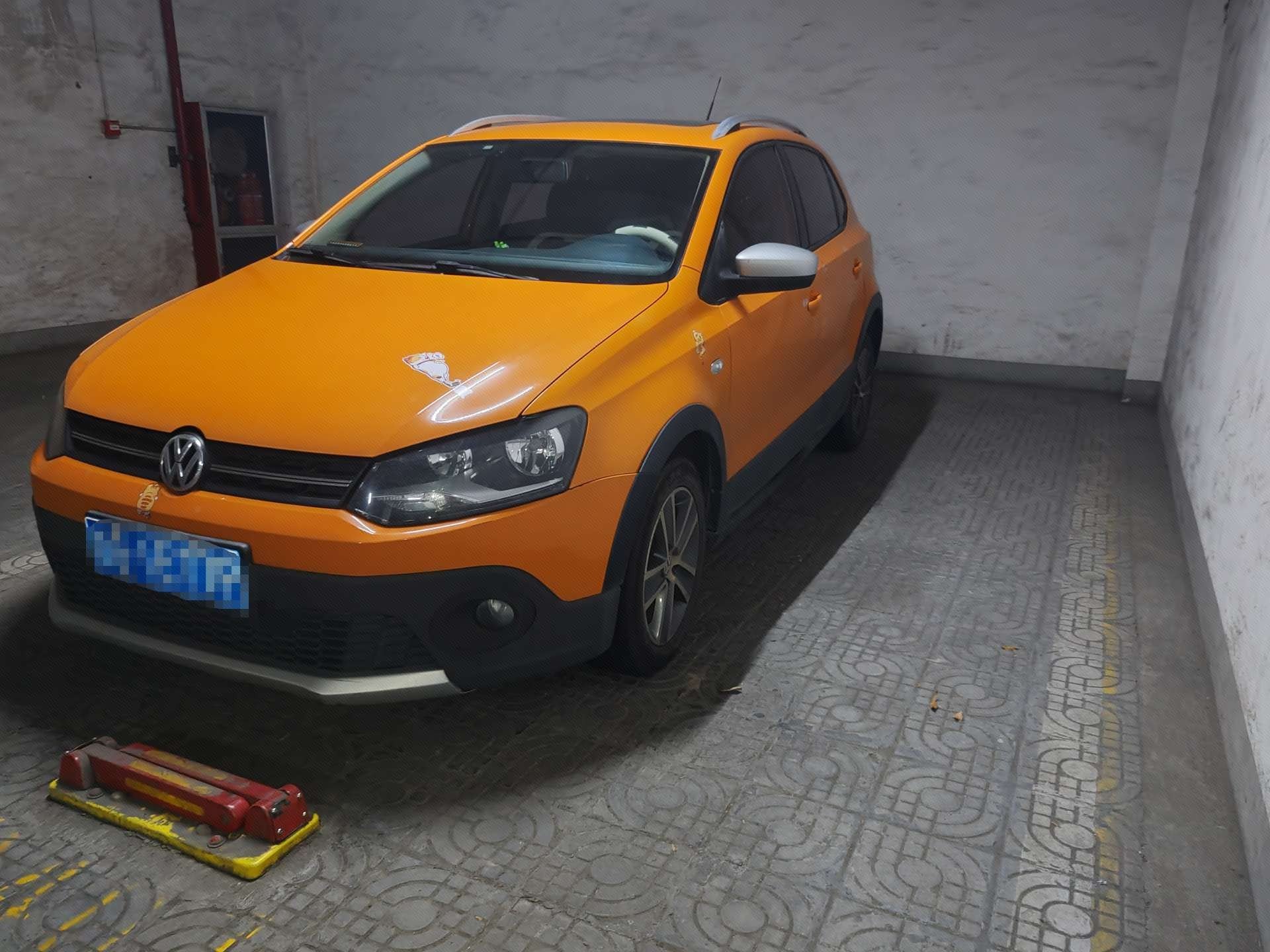 Volkswagen Polo 2014 Volkswagen Polo 2014 car image