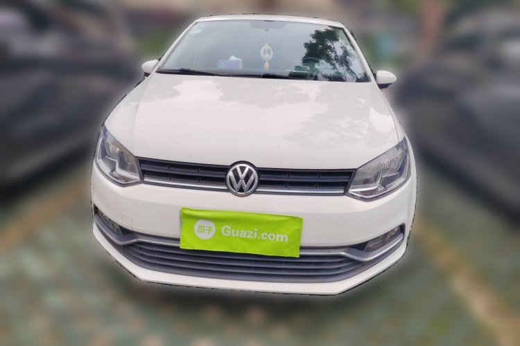 Volkswagen Polo 2018 car image #3