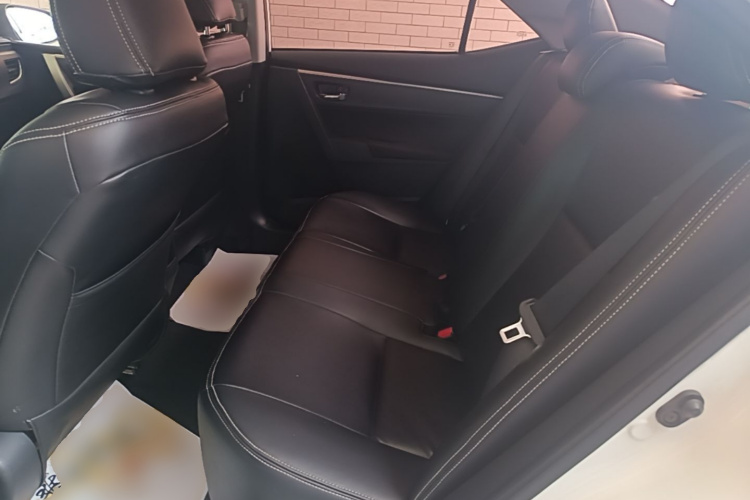 Toyota Corolla 2017 #17 Toyota Corolla 2017 car image #17