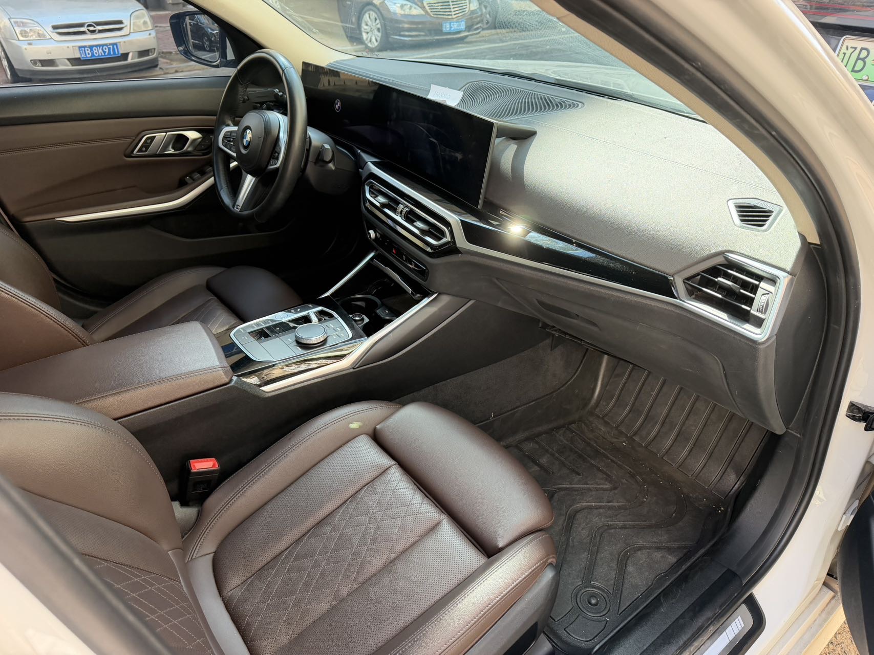 BMW 3 Series 2023 #2 BMW 3 Series 2023 car image #2