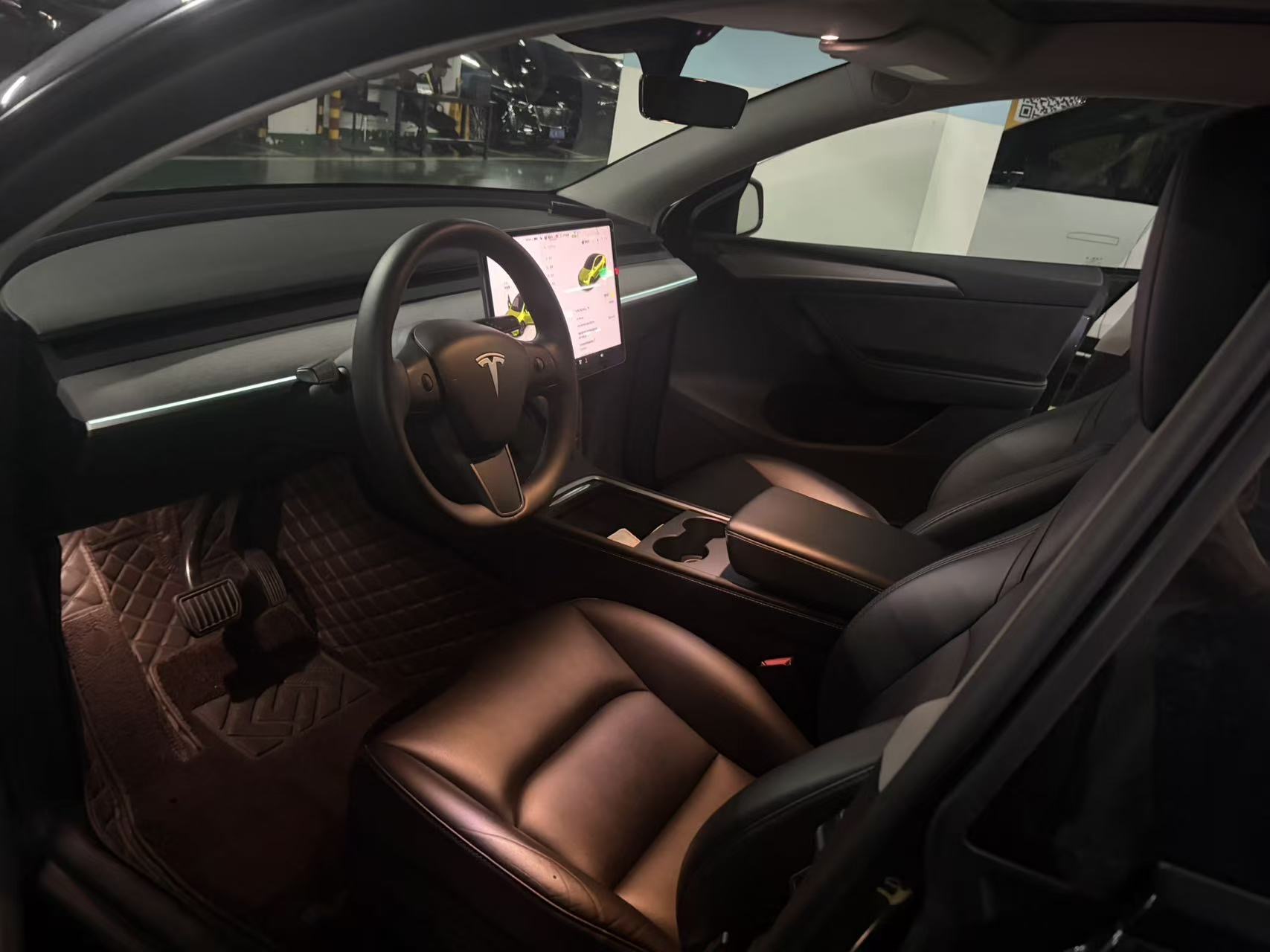 Tesla Model Y 2024 #6 Tesla Model Y 2024 car image #6