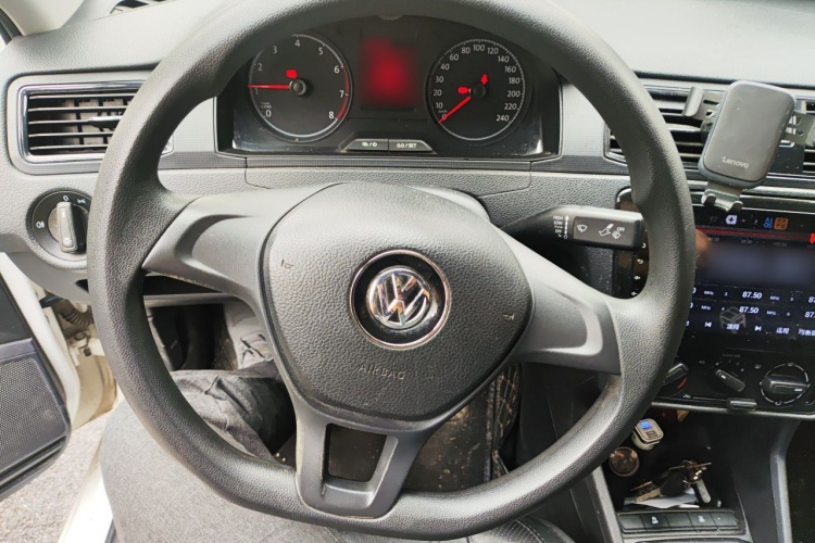 Volkswagen Santana 2019 car image #11