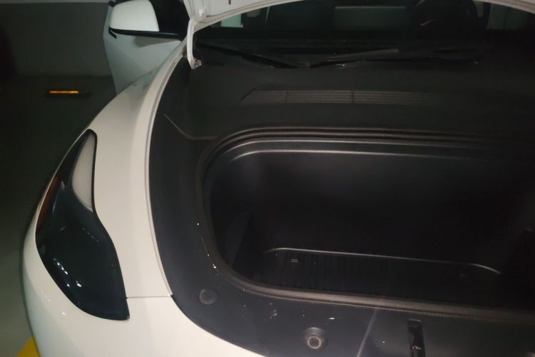 Tesla Model Y 2024 #26 Tesla Model Y 2024 car image #26
