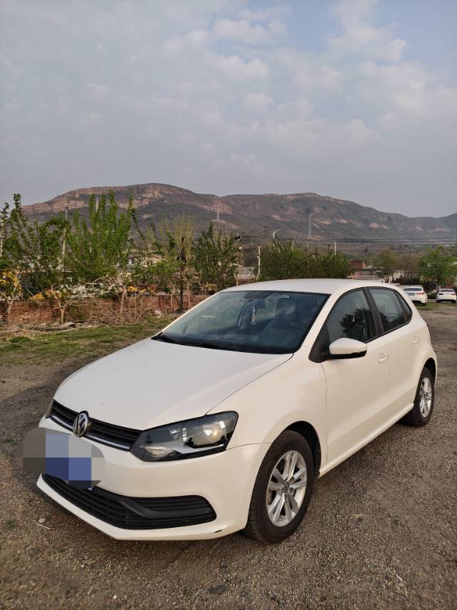 Volkswagen Polo 2016 Volkswagen Polo 2016 car image