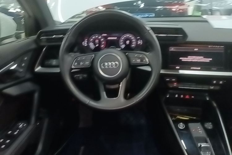 Audi A3 2021 immagine di auto #11