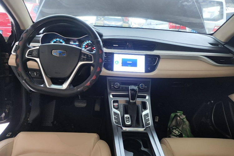 GEELY Emgrand 2019 #10 GEELY Emgrand 2019 car image #10